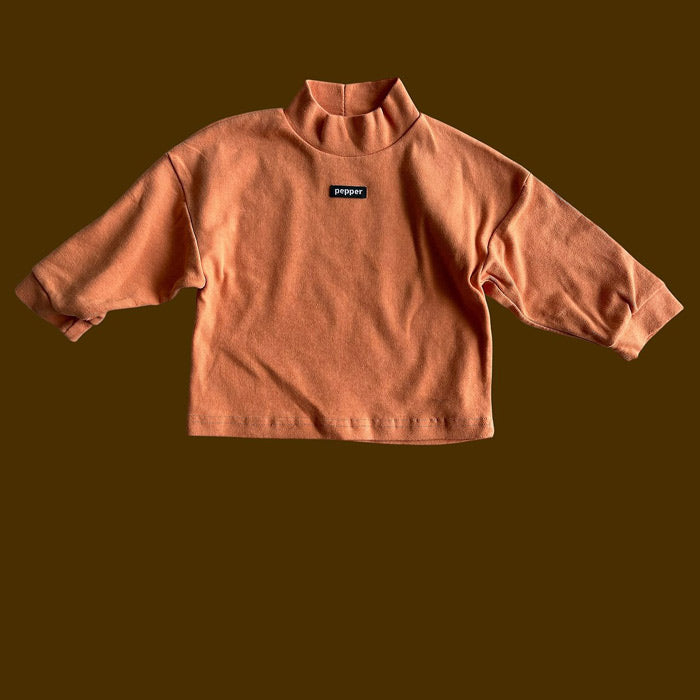 Tangerine half-neck turtleneck / pepper