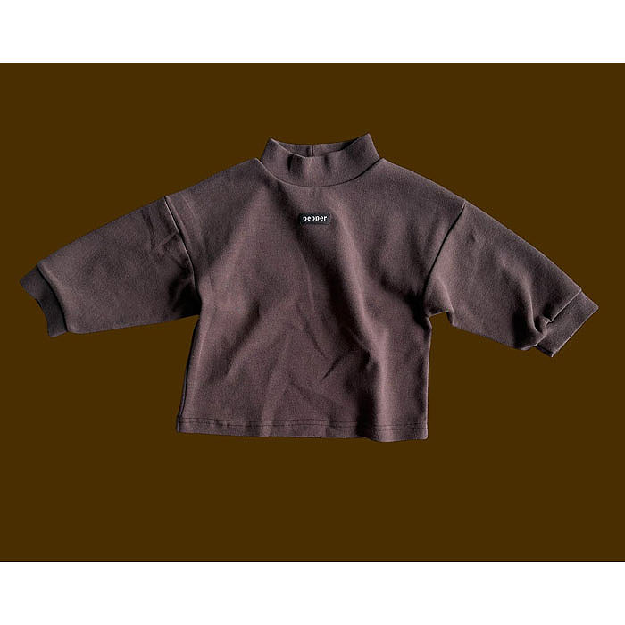 Tangerine half-neck turtleneck / pepper