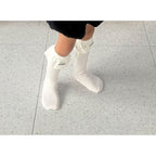 Frilly knee socks / pepper