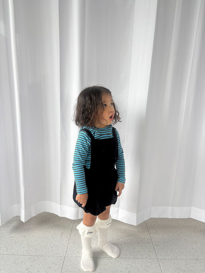 Frilly knee socks / pepper