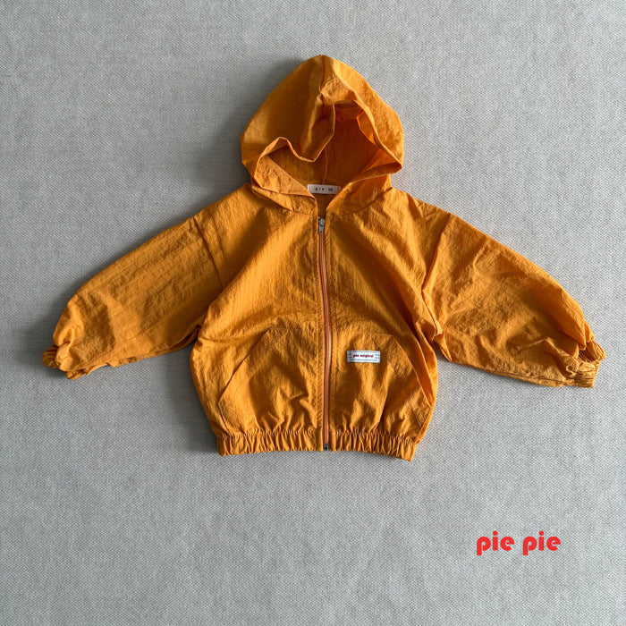 Balloon windbreaker / pie