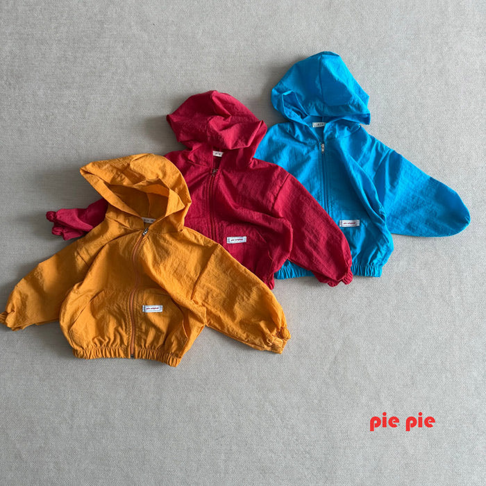 Balloon windbreaker / pie