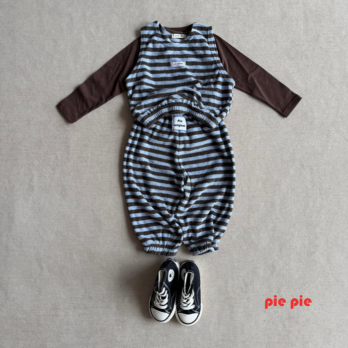 Honeybee layered vest / pie