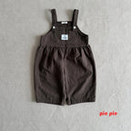 Mischievous Overalls / pie
