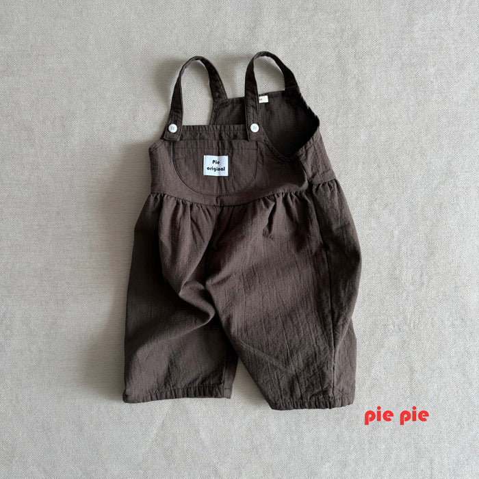 Mischievous Overalls / pie