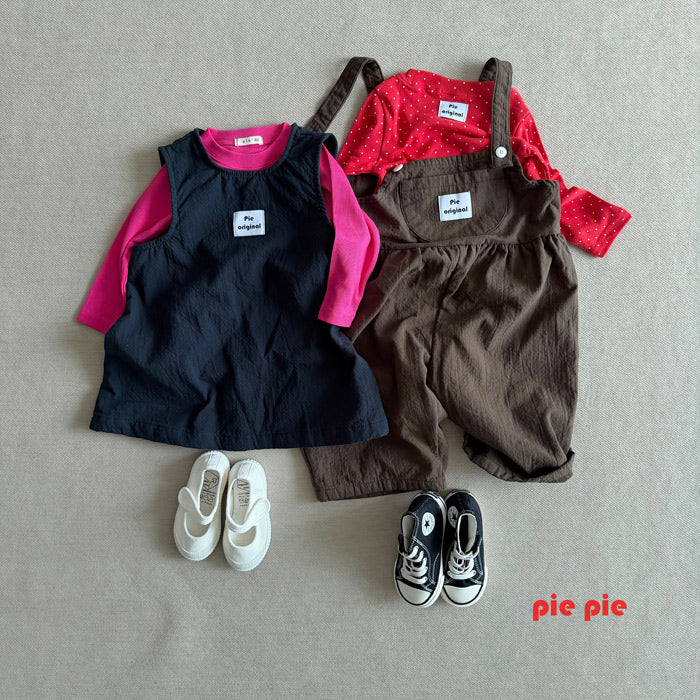 Mischievous Overalls / pie