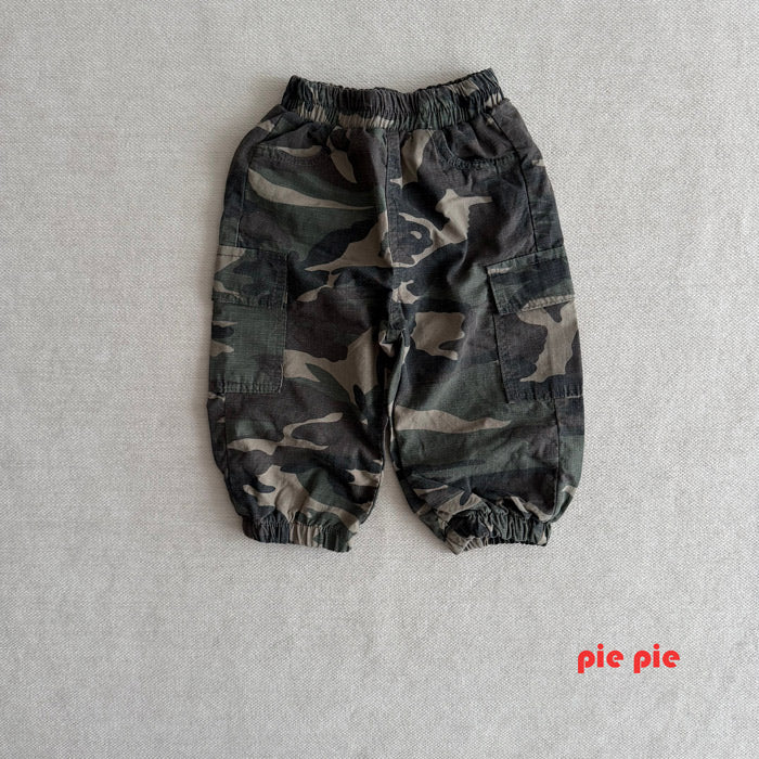 Camo cracker joggers / pie