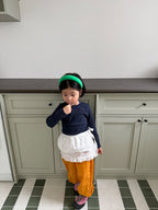 Balloon string pants / pie