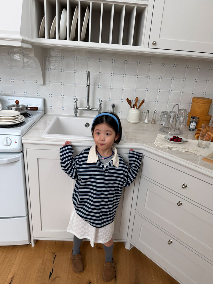 Marshmallow collar shirt / pie