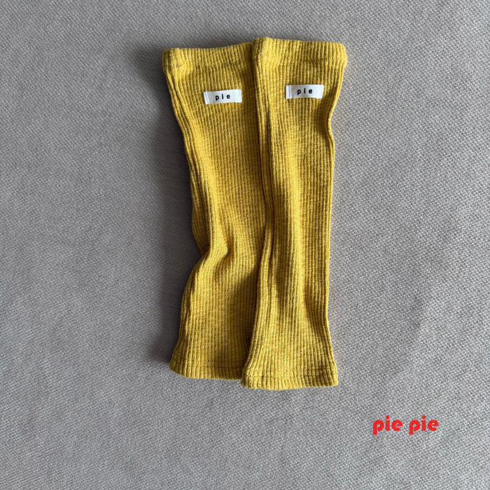 Leg warmers / pie