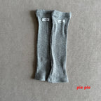 Leg warmers / pie
