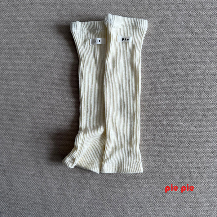 Leg warmers / pie